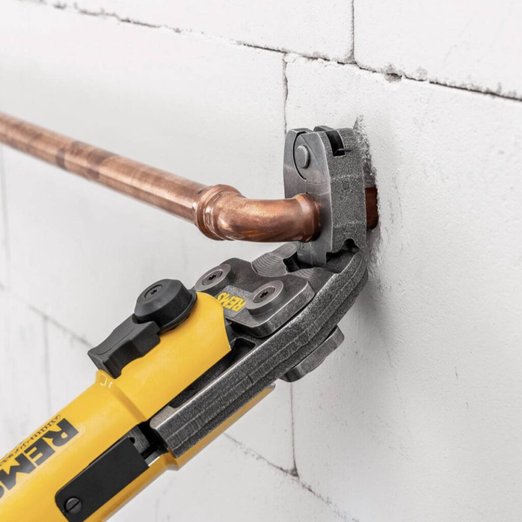 574618 REMS Angled Jaws Kit in the field